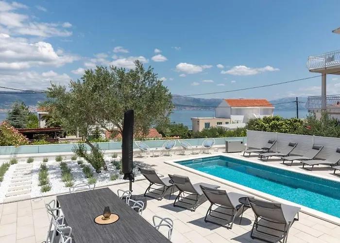 In Arbanija With Sea View, Terrace, Air Conditioning, Wifi 5139-1 Trogir