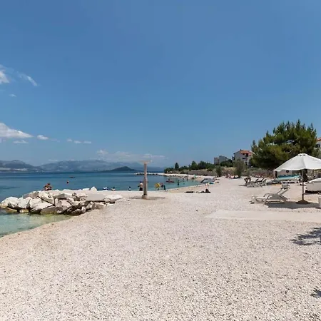 In Arbanija With Sea View, Terrace, Air Conditioning, Wifi 5139-1 *