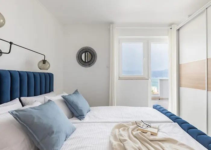 公寓 In Arbanija With Sea View, Terrace, Air Conditioning, Wifi 5139-1 *