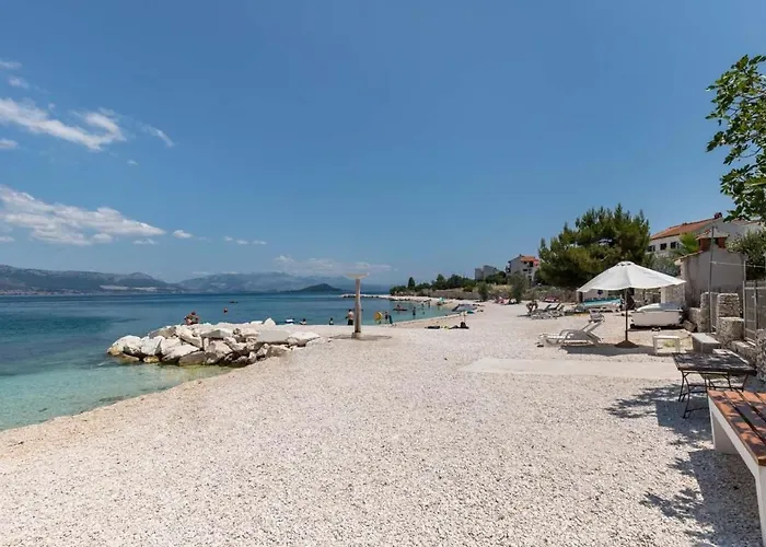 公寓 In Arbanija With Sea View, Terrace, Air Conditioning, Wifi 5139-1