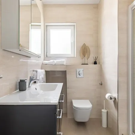Apartment In Arbanija With Sea View, Terrace, Air Conditioning, Wifi 5139-1 Trogir