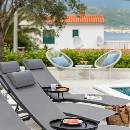 In Arbanija With Sea View, Terrace, Air Conditioning, Wifi 5139-1