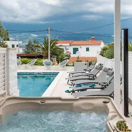 In Arbanija With Sea View, Terrace, Air Conditioning, Wifi 5139-1 Apartment *