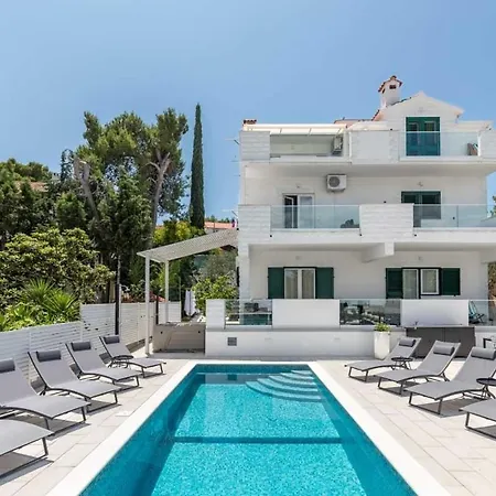 In Arbanija With Sea View, Terrace, Air Conditioning, Wifi 5139-1 *